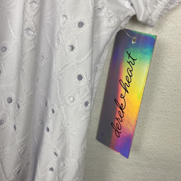 Derek Heart white eyelet lined top NWT size S - Picture 4 of 9